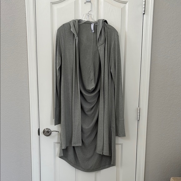 Athleta Light Green Grayish Harmony Wrap Hooded Sweater Cardigan Size Medium - Picture 4 of 11
